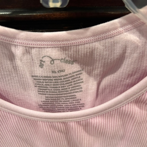 Art Class Light Pink Ribbed Crop Top - Picture 3 of 3
